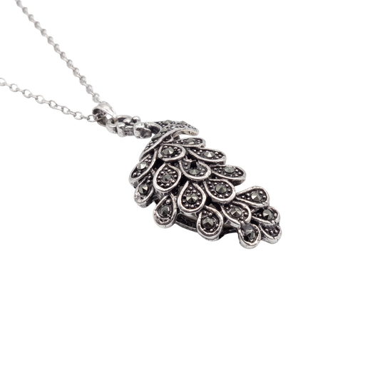 Pavão Peacock Sea Foam Necklace