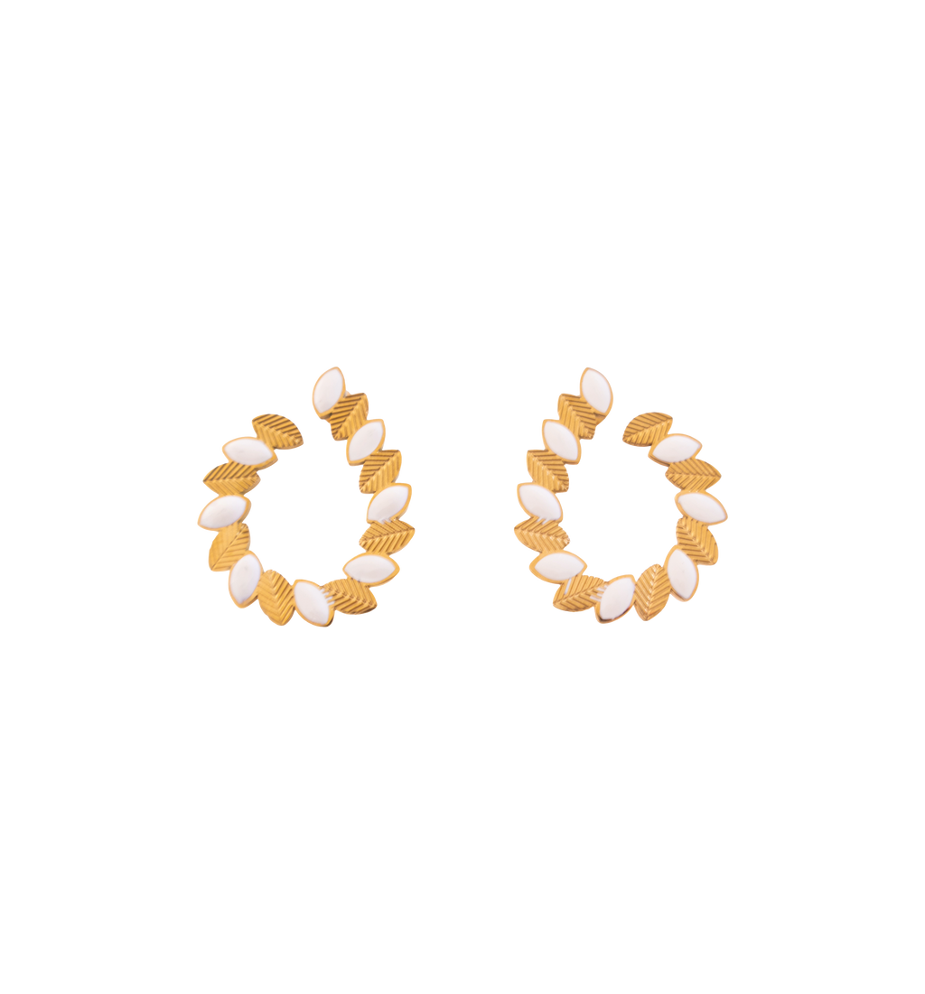 Pendientes de aro con acento marquesa dorado