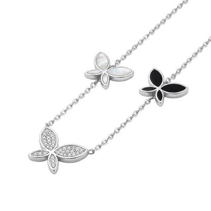 Elegante collar de mariposa en cascada de plata