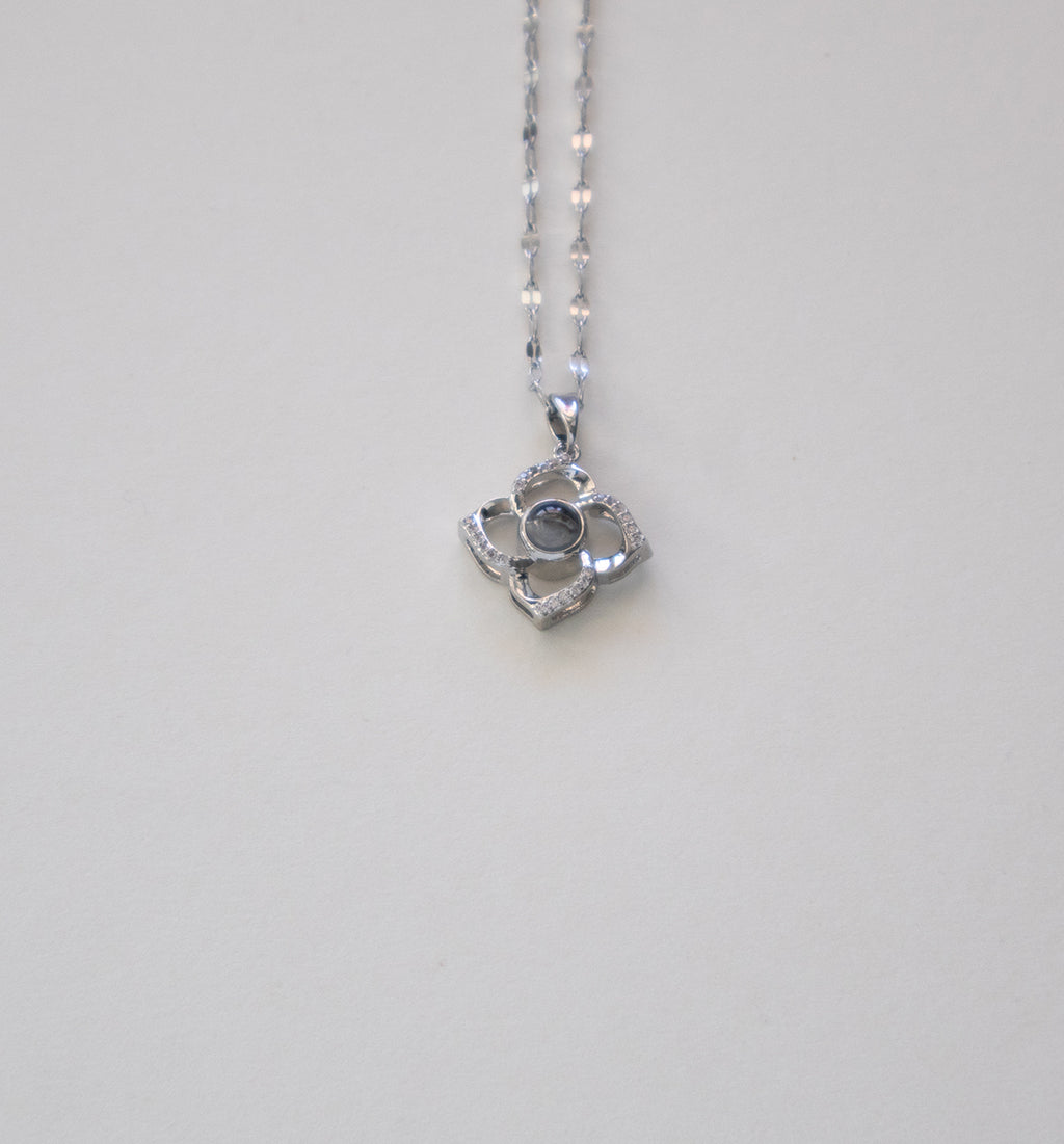 Stainless Steel Silver Plated Four Leaf Clover Pendant Necklace with Black Stone