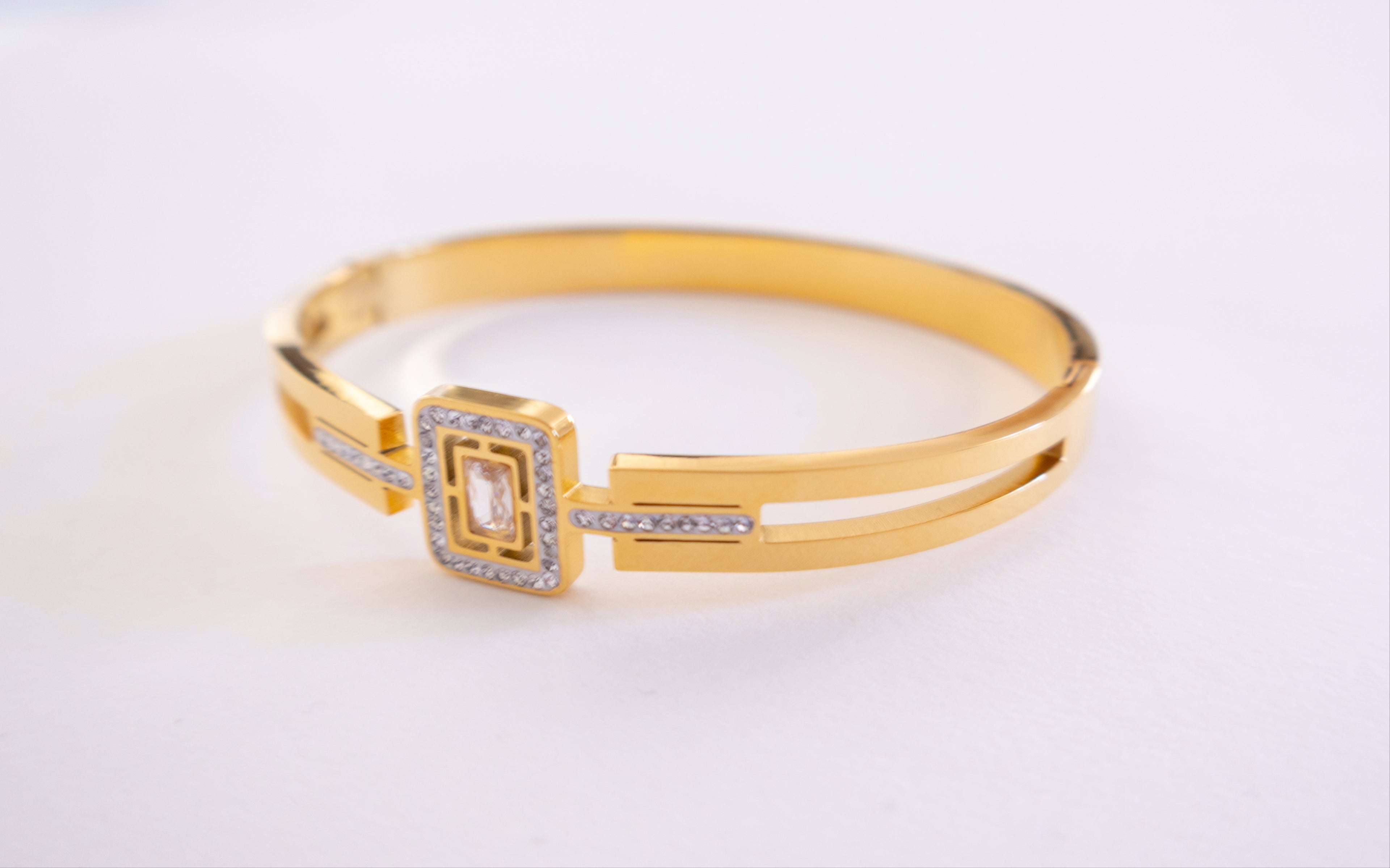Gold Geometric Crystal Bracelet