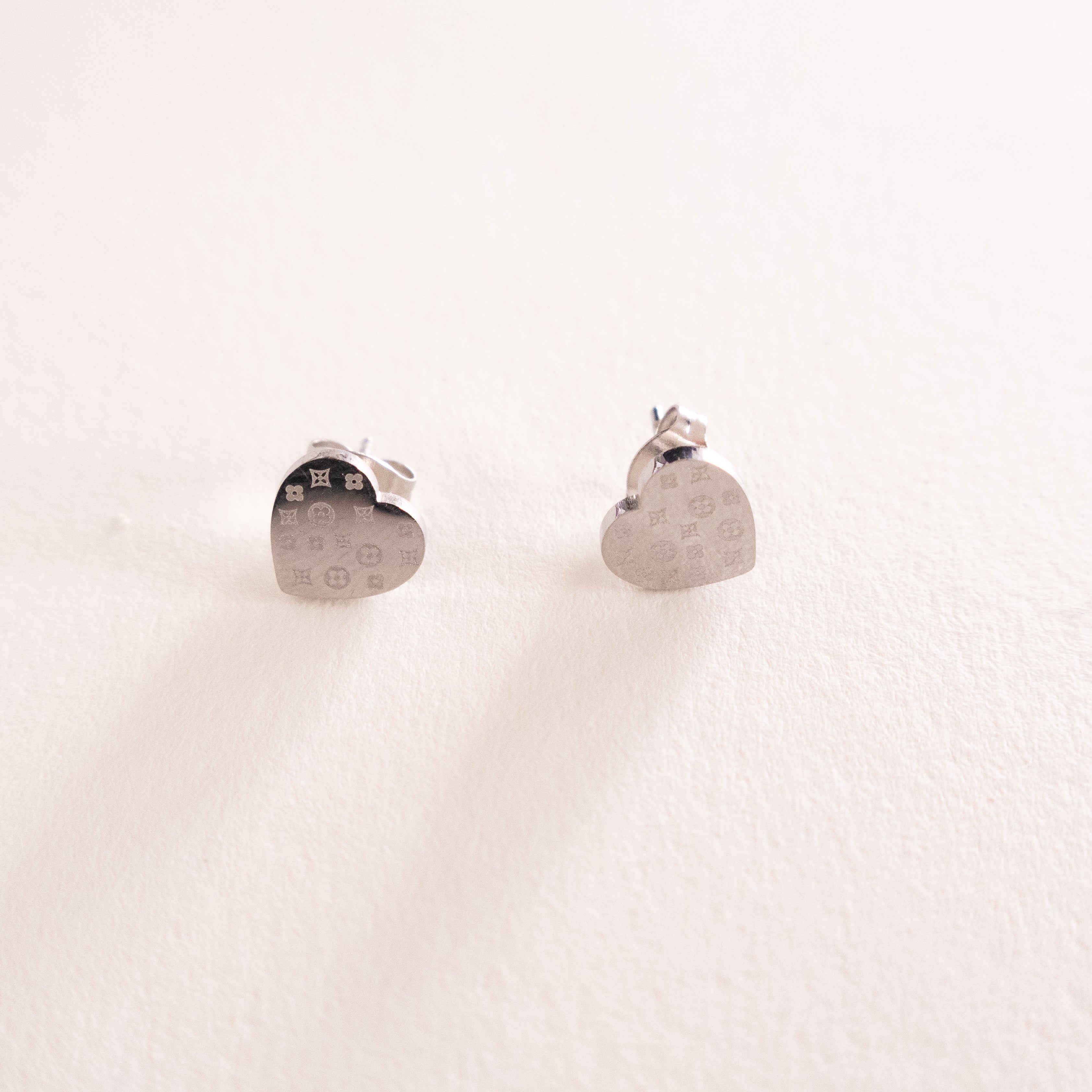 Vira Heart Stud Earrings