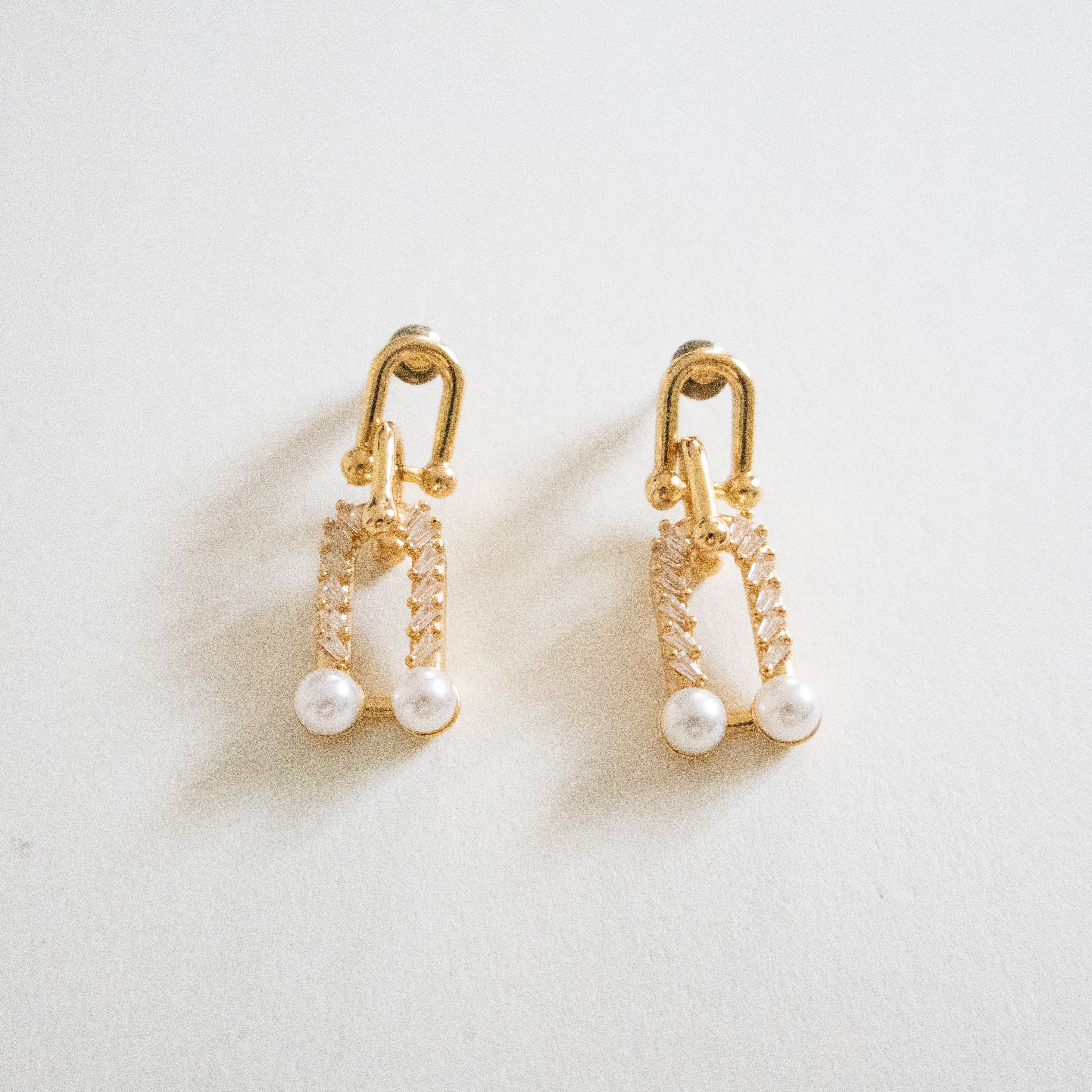Chain Pearl Duo Earrings