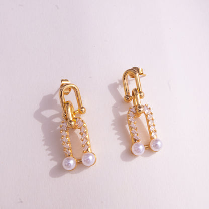 Pendientes de cadena con perlas y dúo