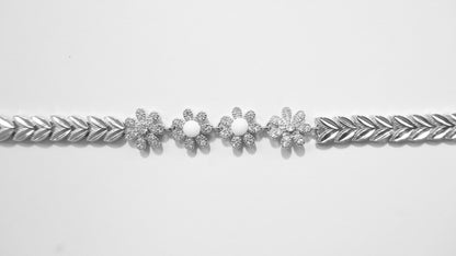 Margarida Sea Foam Daisy Bracelet