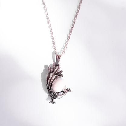 Leque Peacock Sea Foam Necklace