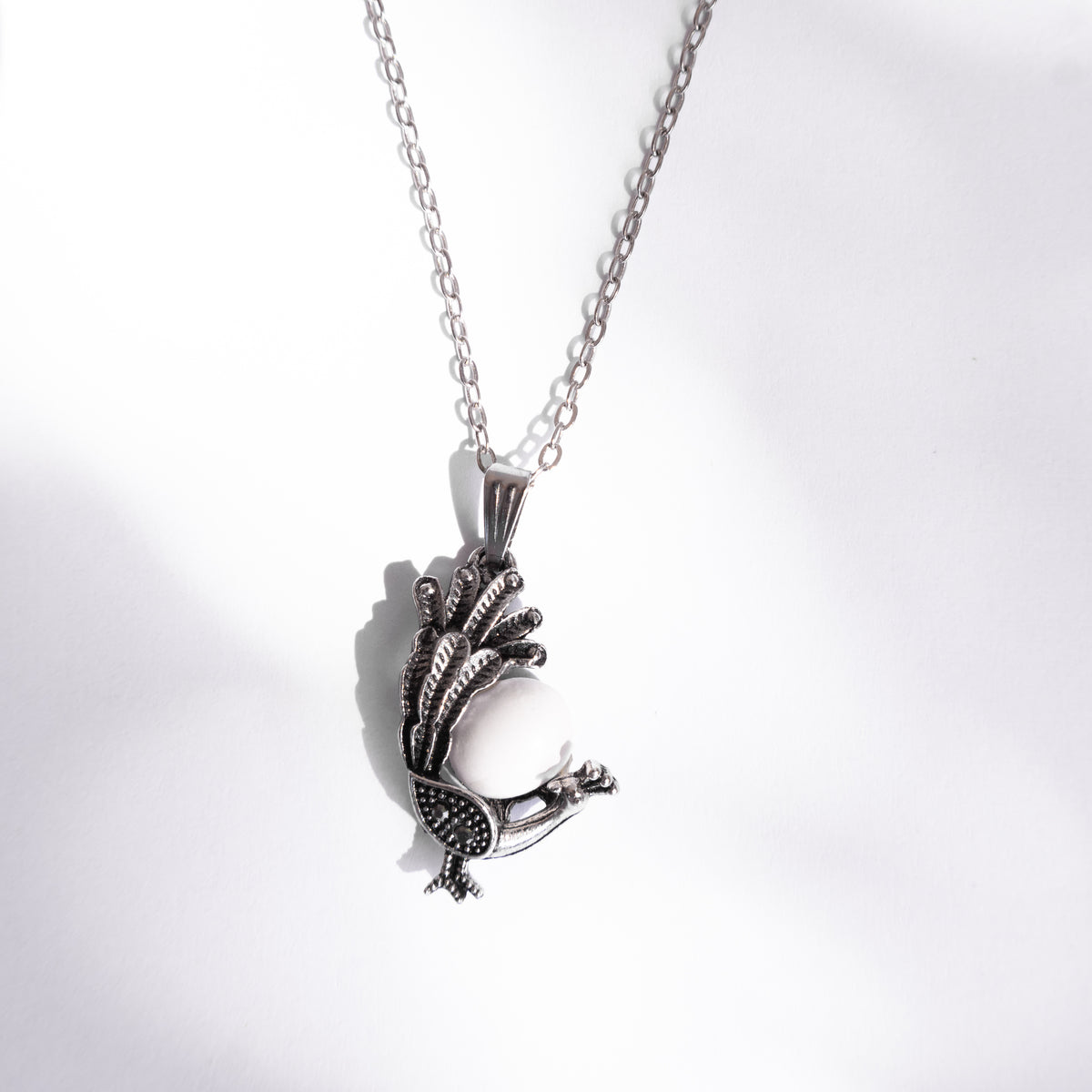 Leque Peacock Sea Foam Necklace