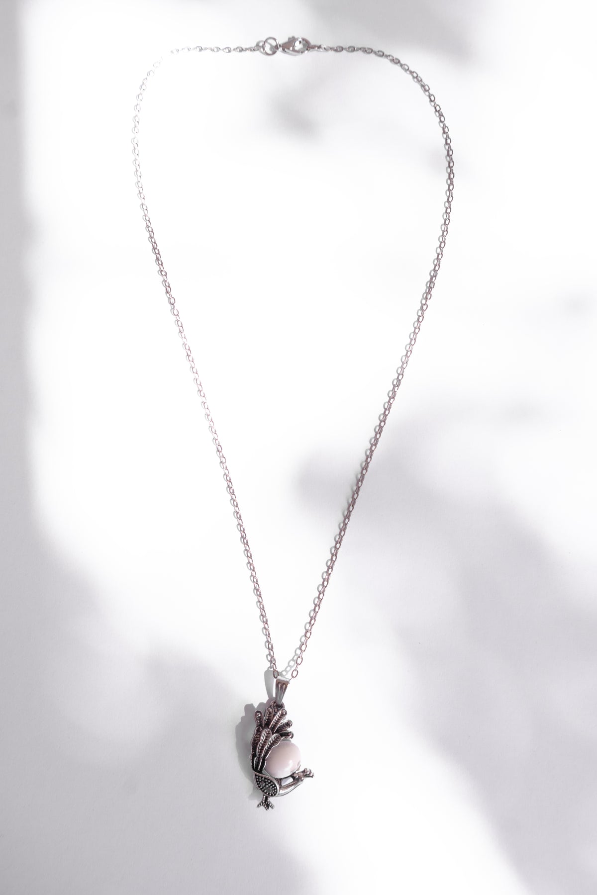 Leque Peacock Sea Foam Necklace