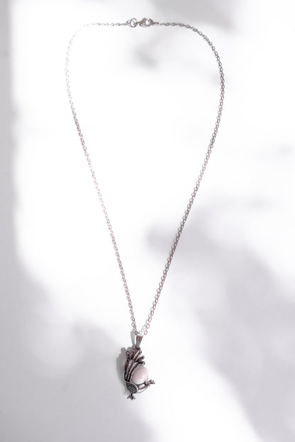 Leque Peacock Sea Foam Necklace