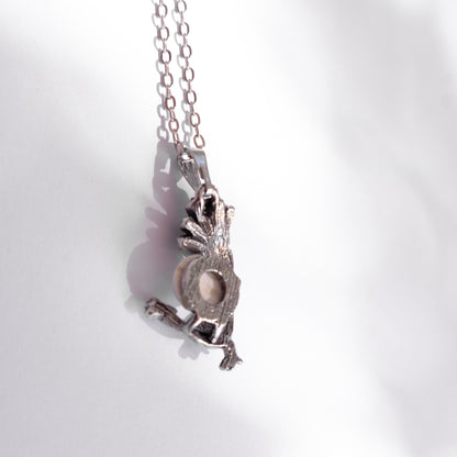 Leque Peacock Sea Foam Necklace