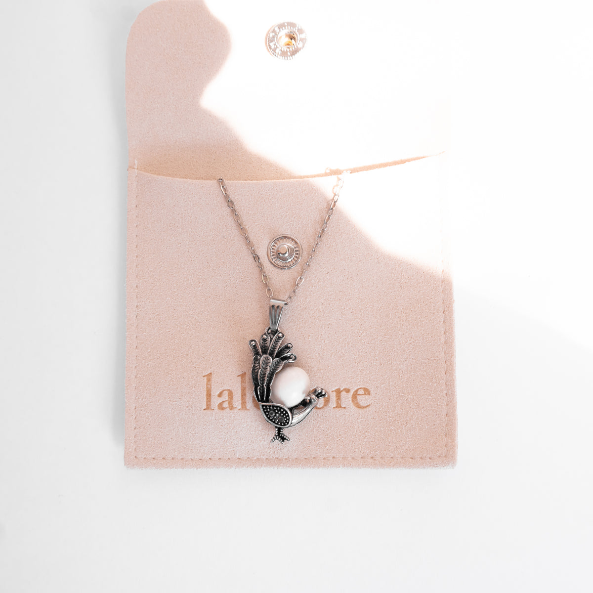Leque Peacock Sea Foam Necklace