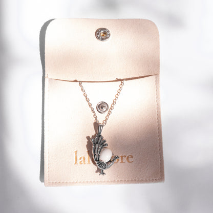 Leque Peacock Sea Foam Necklace