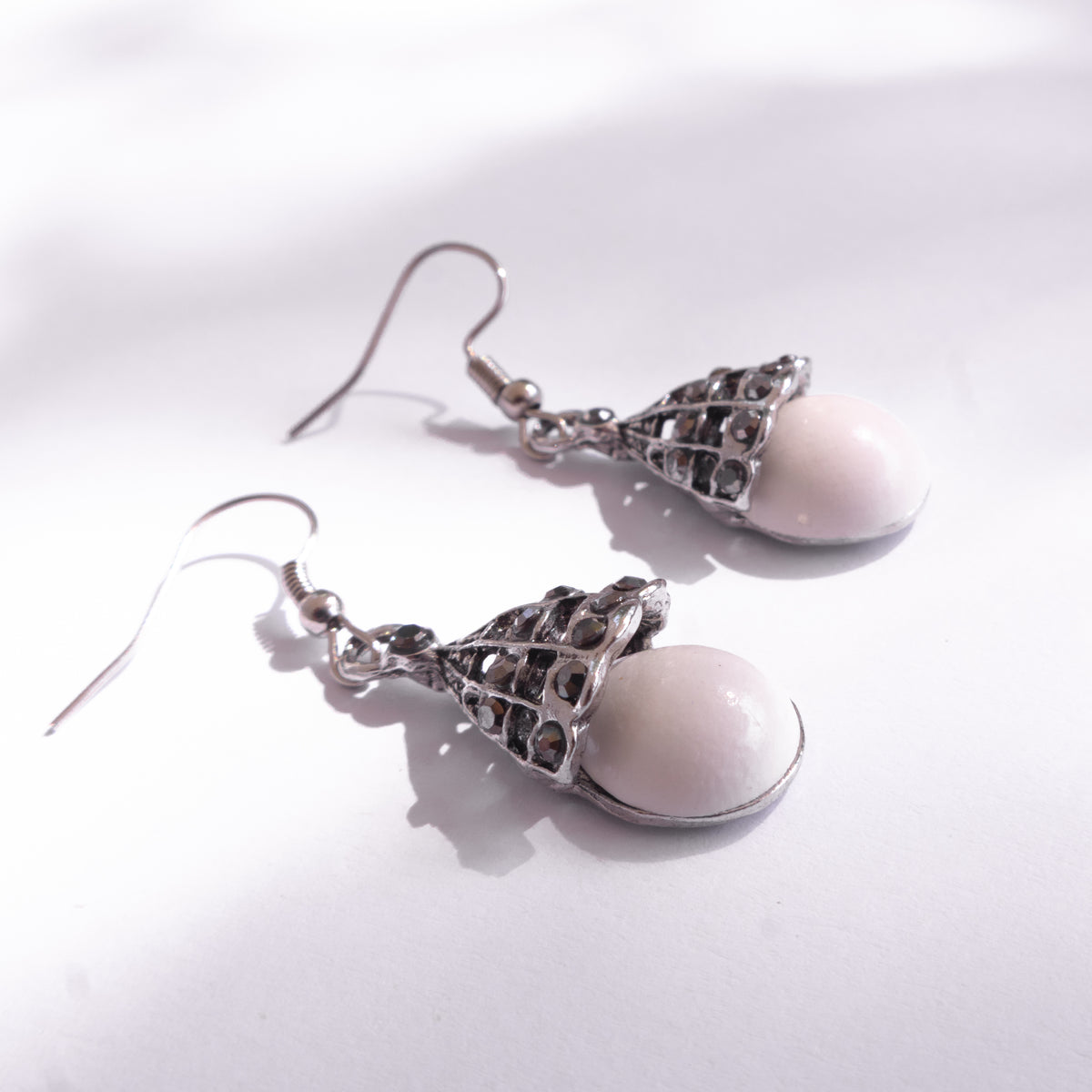 Lanterna Sea Foam Drop Earrings