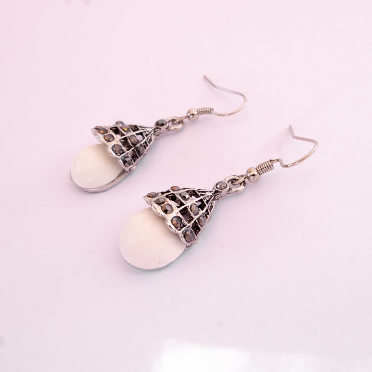 Lanterna Sea Foam Drop Earrings