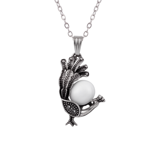 Leque Peacock Sea Foam Necklace