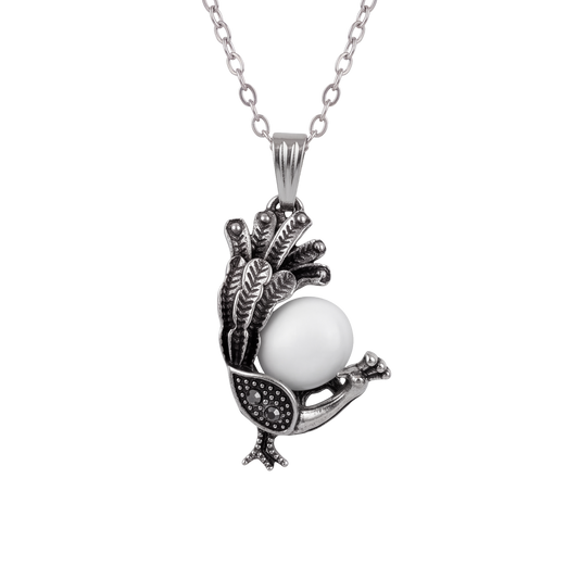 Leque Peacock Sea Foam Necklace